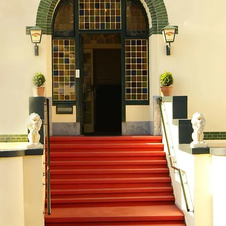 Boulevard Scheveningen Hotel 3*